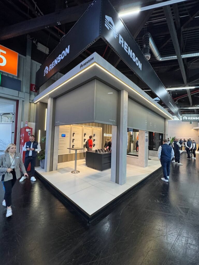 sistemas integrados de protección solar fensterbau 2026 fachada persianas automatización