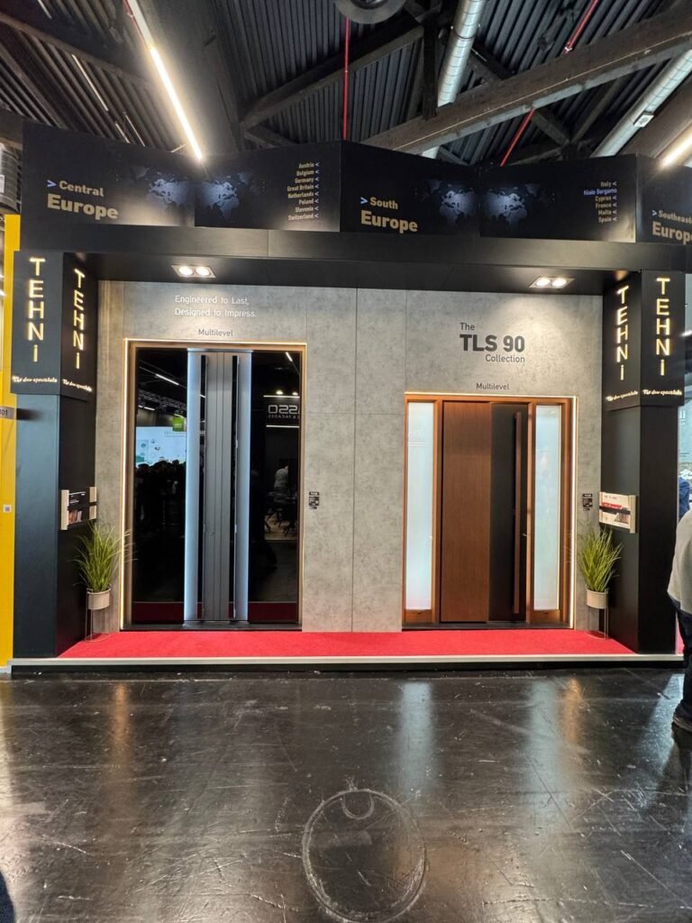 grupos de entrada modernos puertas vidrio iluminación fensterbau 2026 diseño