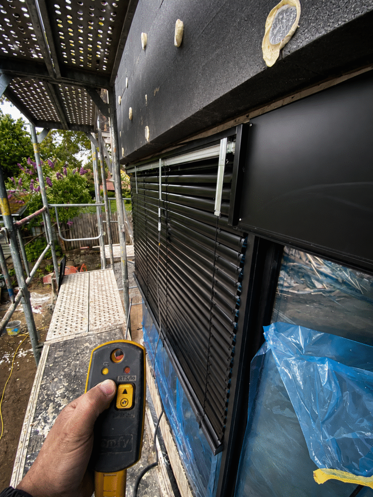 solución de sombreado exterior para ventanas panorámicas