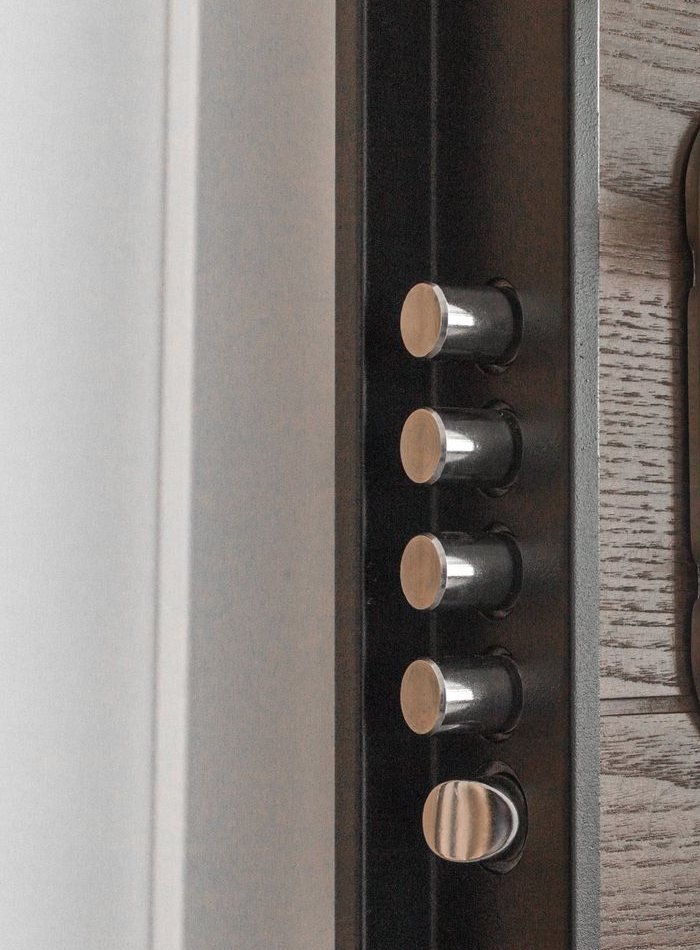 Sicherheitszapfen an der Flügelkante, Grundlage der Einbruchhemmung RC2